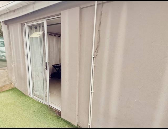 1 BEDROOM PROPERTY TO RENT IN MANOR GARDENS